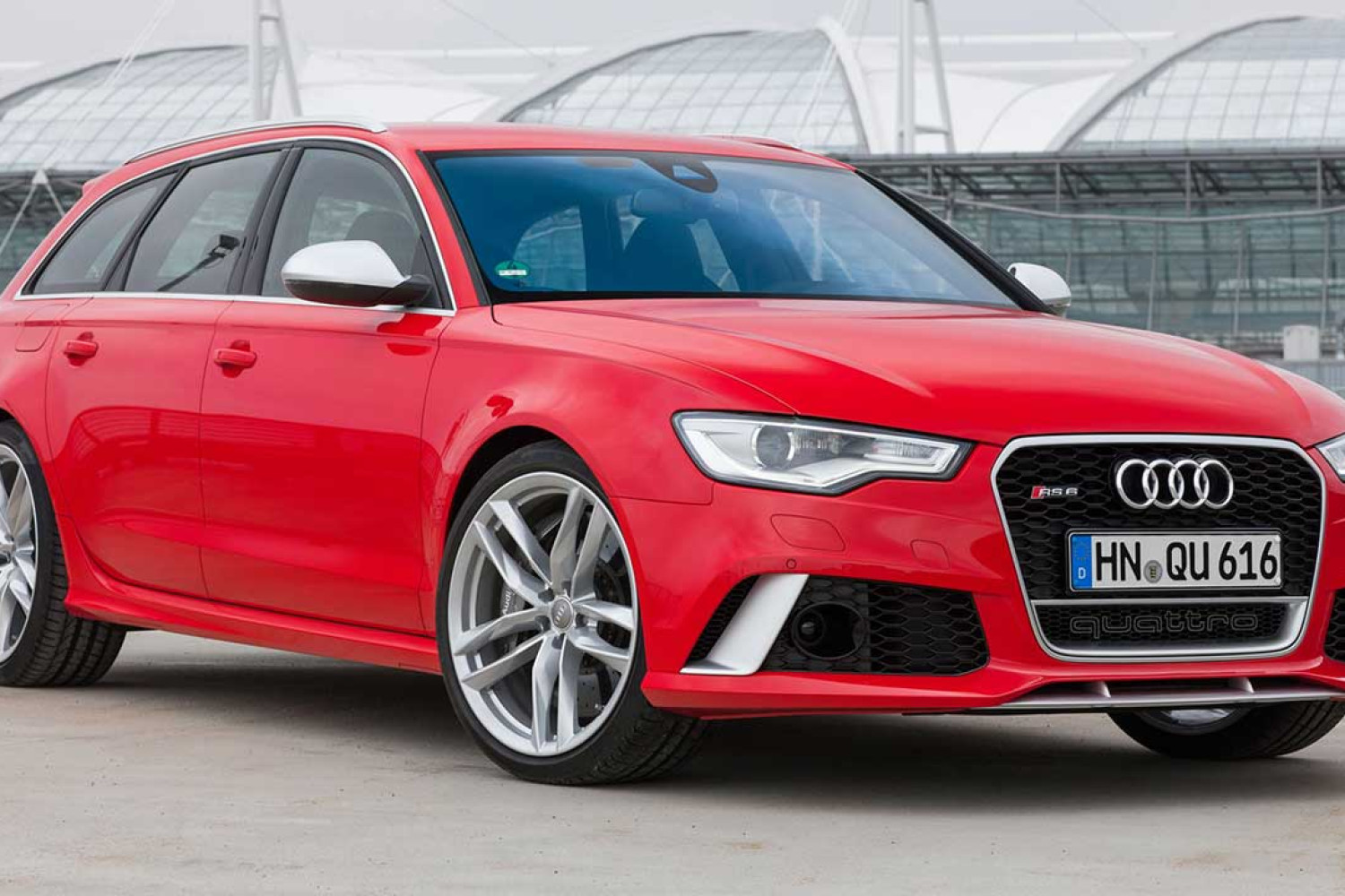 Audi RS6 V10 din 2008: O Legendă Auto Rară pentru Călătorii și Aventuri pe Șoselele Europei