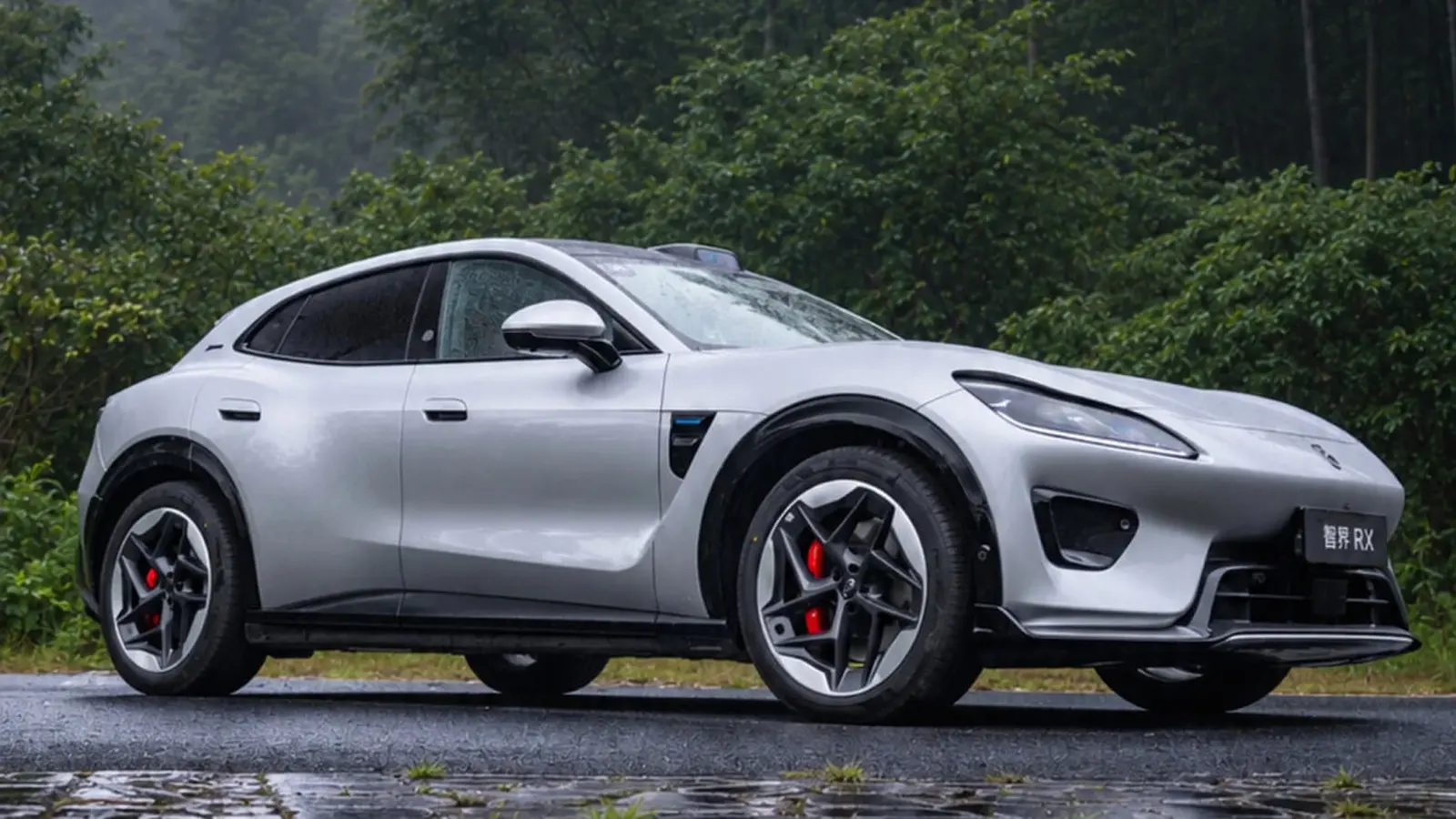Luxeed RX: SUV electric cu autonomie până la 852 km