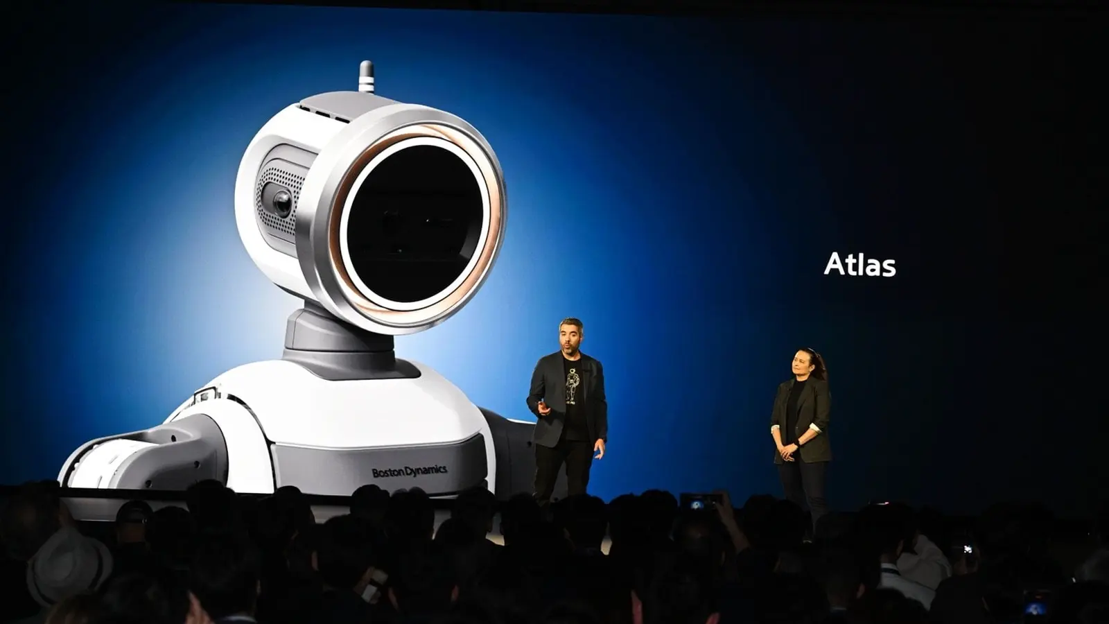 Hyundai instruiște roboți umanoizi Atlas pentru fabrici