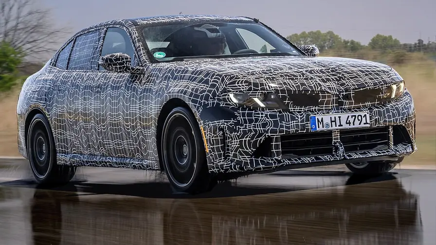 BMW Seria 3 2027 debutează: noul M350 xDrive și inovații