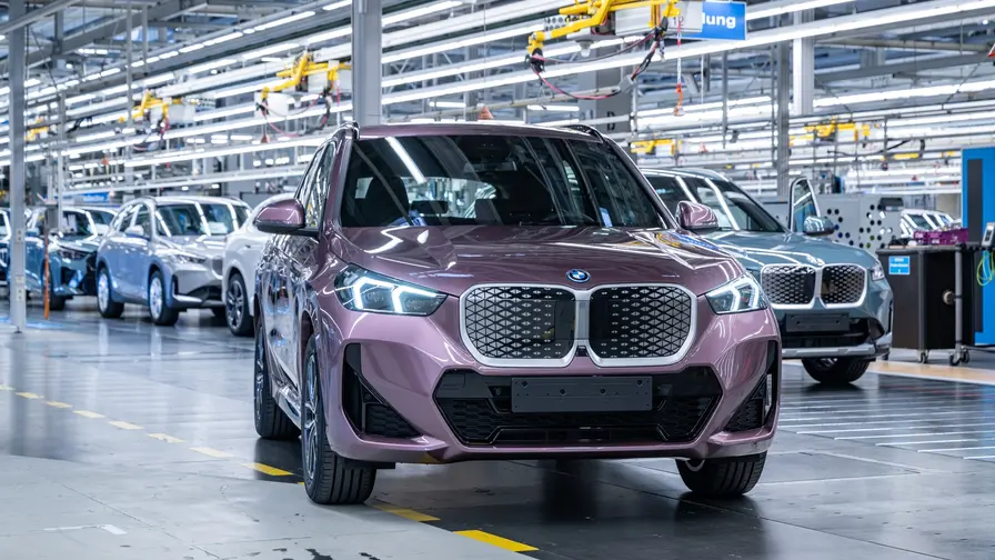 Al nouălea milion de vehicule BMW produs la Regensburg