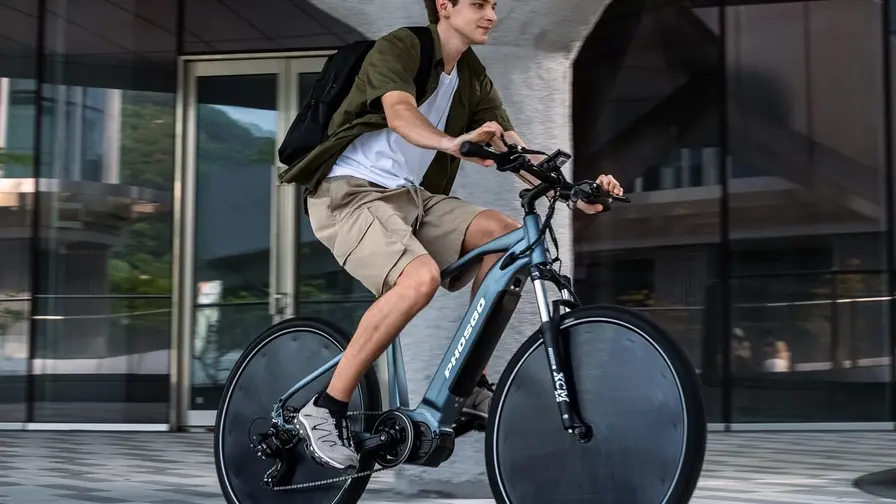 Bicicletă electrică Go5 cu panouri solare pe jante