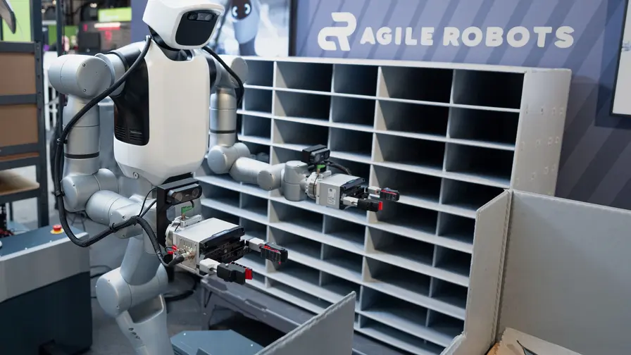 Audi testează roboți umanoizi ONE în fabrică auto Ingolstadt
