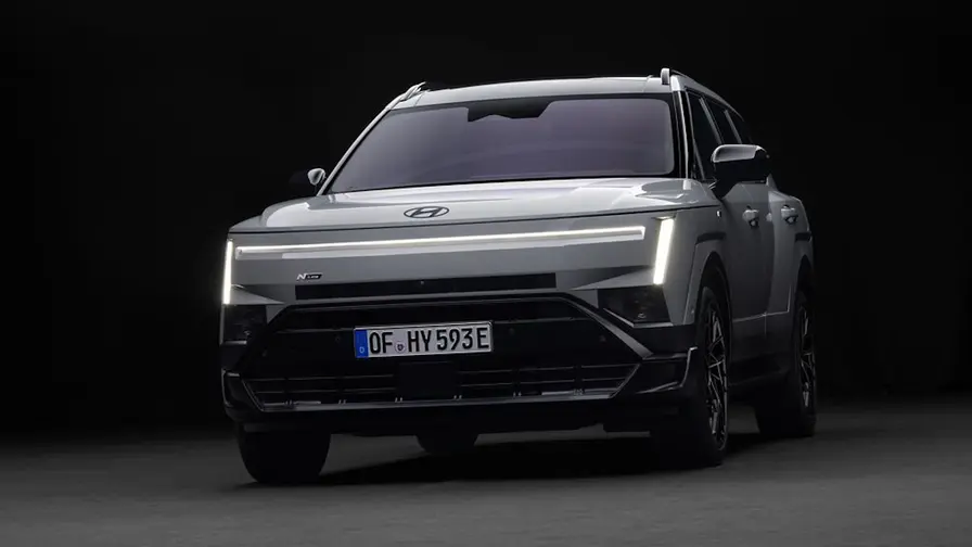 Hyundai Tucson N Line dezvăluit la Salonul Auto Paris 2026