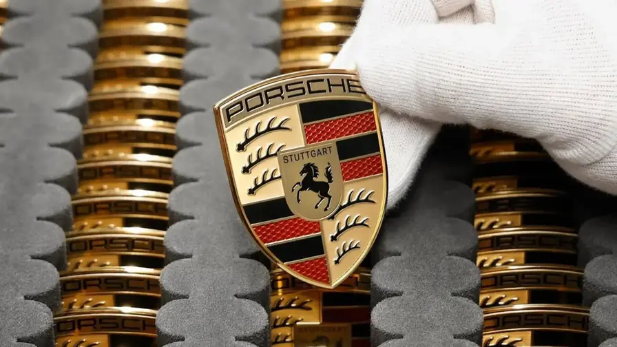 Porsche: marcă de lux valorosă, sub presiune financiară