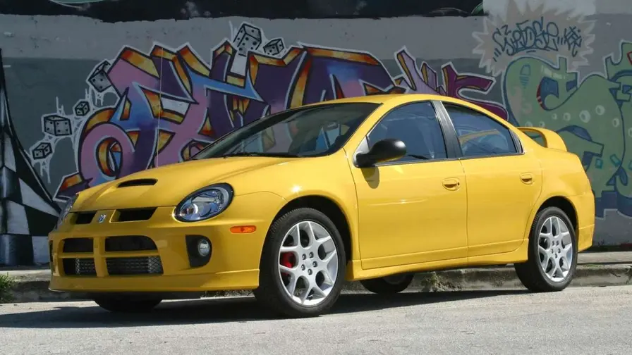 Dodge: Neon GLHS, hatchback compact propus de fani