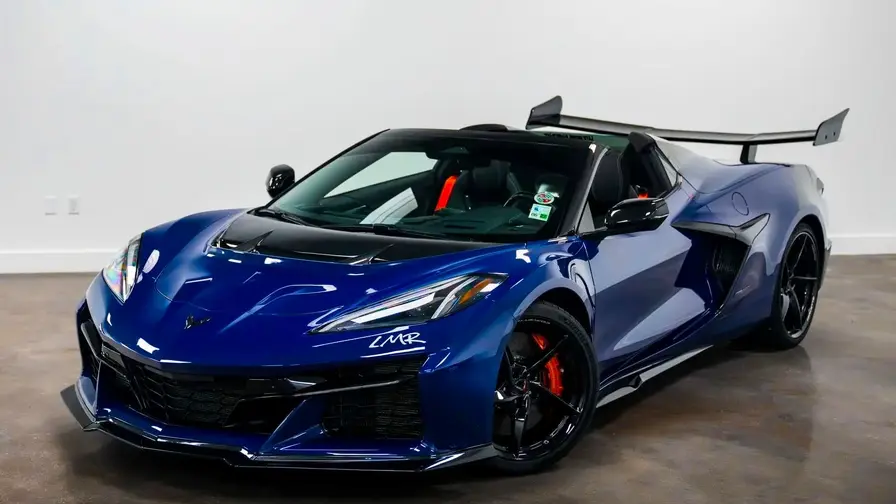 Corvette E-Ray 2025 convertible twin-turbo: 613 CP